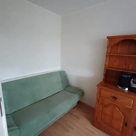 Mieszkanie 3-pokojowe *